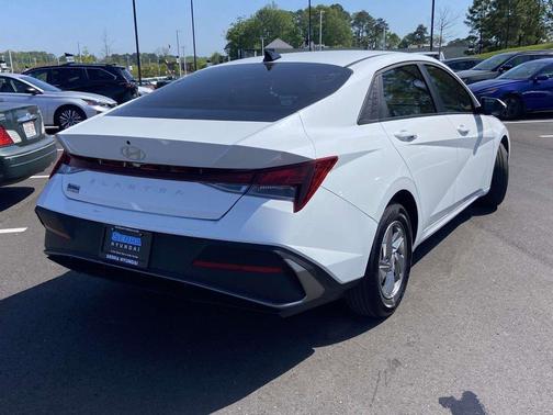 Serenity White 2025 Hyundai ELANTRA SE