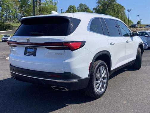 2025 Buick Enclave Preferred FWD