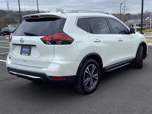 2017 Nissan Rogue SL