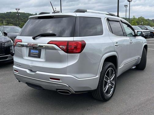 Quicksilver Metallic 2019 GMC Acadia Denali