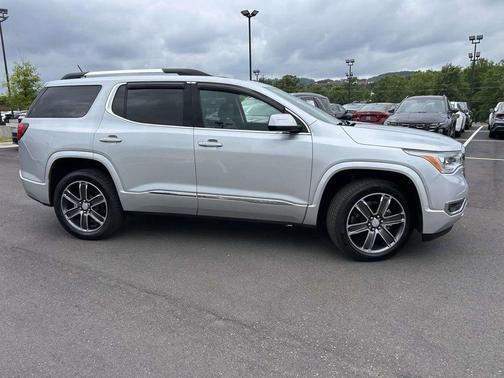 Quicksilver Metallic 2019 GMC Acadia Denali