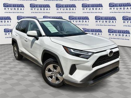 2022 Toyota RAV4 XLE