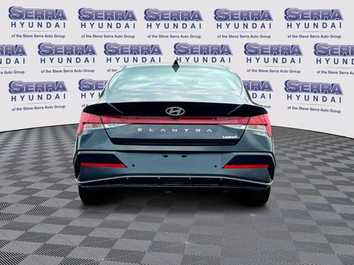 2025 Hyundai ELANTRA Limited