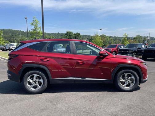 Ultimate Red 2024 Hyundai TUCSON SE