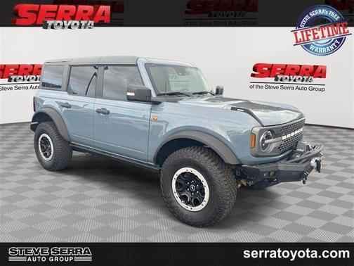 AZURE GRAY MET TRI-COAT 2024 Ford Bronco Badlands