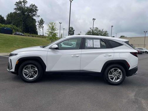 Serenity White Pearl 2025 Hyundai TUCSON SE