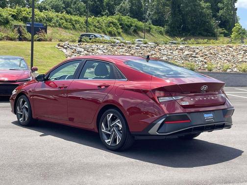 Ultimate Red 2025 Hyundai ELANTRA SEL