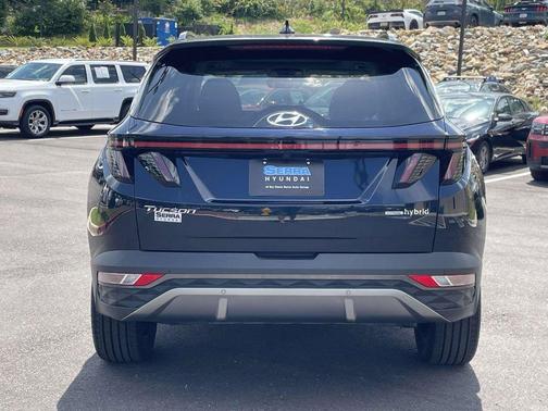 Deep Sea 2024 Hyundai TUCSON Hybrid Limited