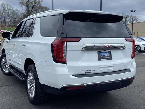 2024 GMC Yukon SLT