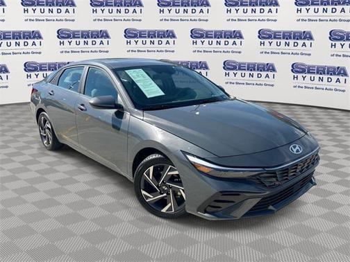 2025 Hyundai ELANTRA SEL
