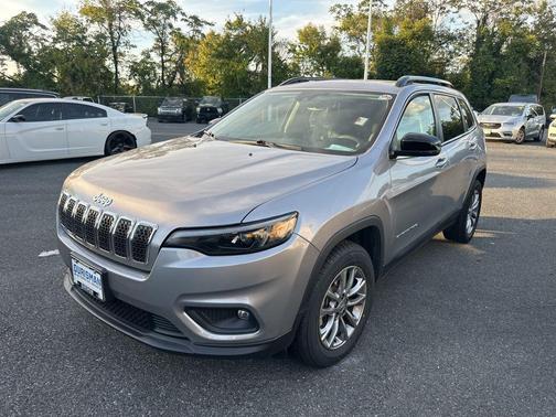 2022 Jeep Cherokee Latitude Lux