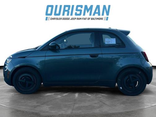 2025 FIAT 500e Giorgio Armani FWD