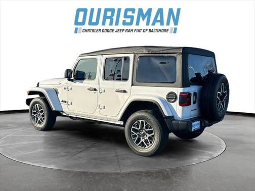 2025 Jeep Wrangler 4-Door Sahara 4x4