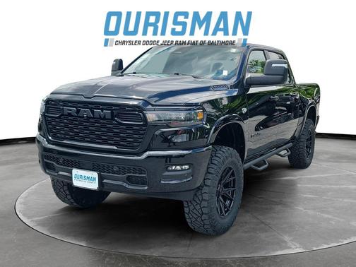 Diamond Black Crystal Pearlcoat 2026 RAM 1500 Big Horn/Lone Star