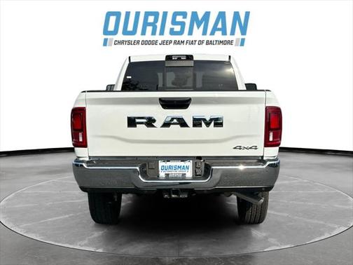 2025 RAM 2500 Tradesman Crew Cab 4x4 6'4' Box