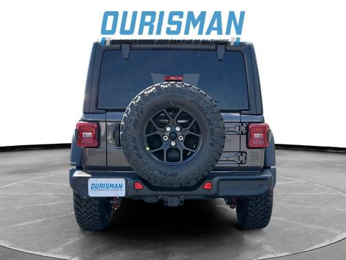 Granite Crystal Metallic Clearcoat 2026 Jeep Wrangler Willys