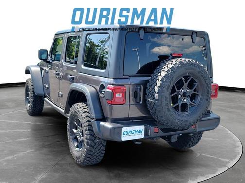 Granite Crystal Metallic Clearcoat 2026 Jeep Wrangler Willys