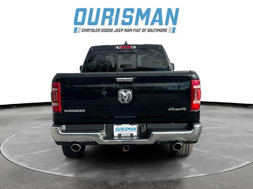 Diamond Black Crystal Pearlcoat 2020 RAM 1500 Laramie
