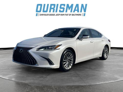 2022 Lexus ES 300h Luxury