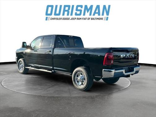 2025 RAM 2500 Tradesman Crew Cab 4x4 8' Box