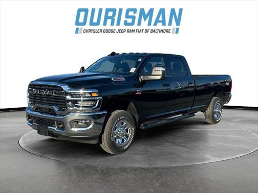 2025 RAM 2500 Tradesman Crew Cab 4x4 8' Box
