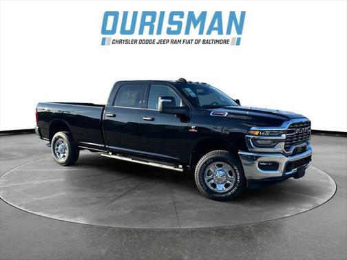 2025 RAM 2500 Tradesman Crew Cab 4x4 8' Box