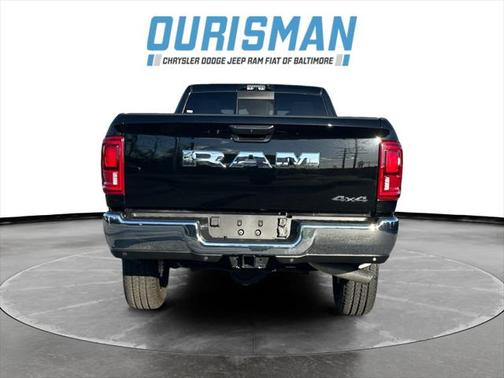 2025 RAM 2500 Tradesman Crew Cab 4x4 8' Box