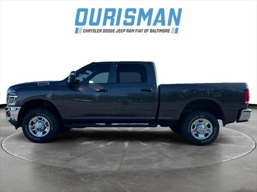 2025 RAM 2500 Tradesman Crew Cab 4x4 6'4' Box