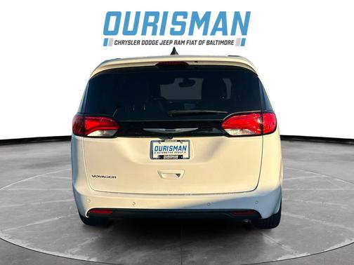 2026 Chrysler Voyager LX