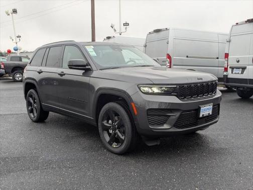 2025 Jeep Grand Cherokee Altitude