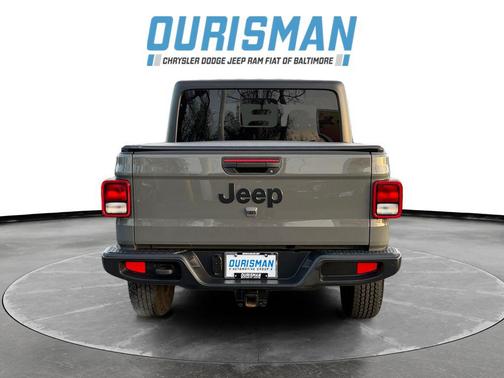 2022 Jeep Gladiator Sport