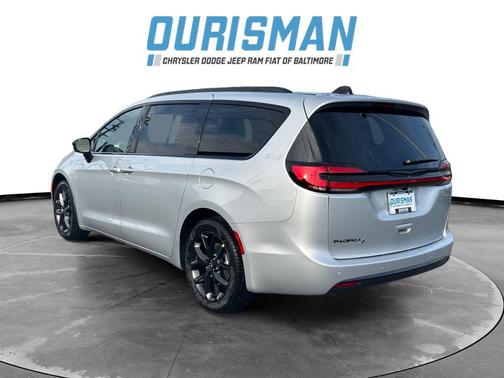 2026 Chrysler Pacifica L