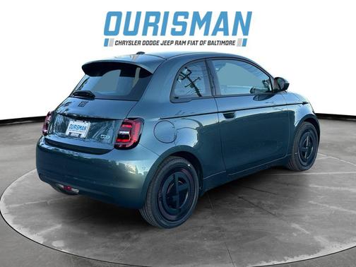 2025 FIAT 500e Giorgio Armani FWD