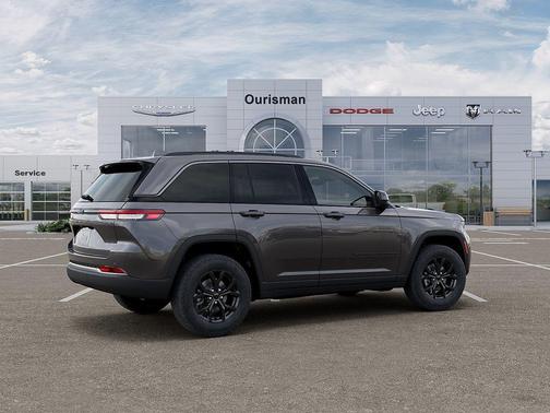 Gray Metallic 2026 Jeep Grand Cherokee Altitude