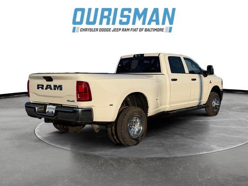 2026 RAM 3500 Tradesman Crew Cab 4x4 8' Box