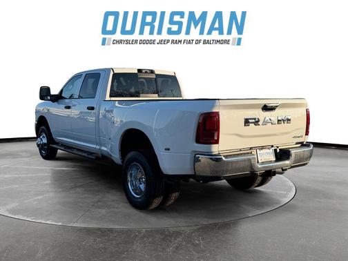 2026 RAM 3500 Tradesman Crew Cab 4x4 8' Box