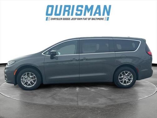 2025 Chrysler Pacifica L