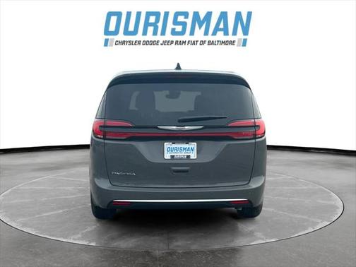2025 Chrysler Pacifica L