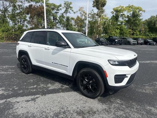 2024 Jeep Grand Cherokee Altitude