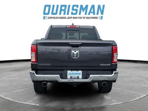 Granite Crystal Metallic Clearcoat 2020 RAM 1500 Big Horn/Lone Star