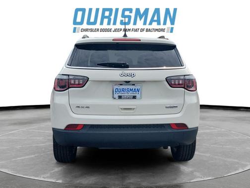 White Clearcoat 2019 Jeep Compass Latitude