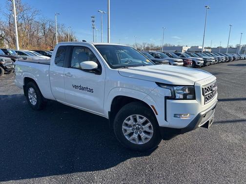 2022 Nissan Frontier SV