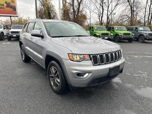 2019 Jeep Grand Cherokee Laredo