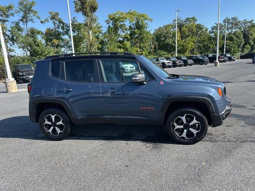 2020 Jeep Renegade Trailhawk