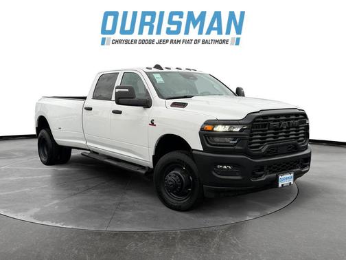 2026 RAM 3500 Tradesman Crew Cab 4x4 8' Box