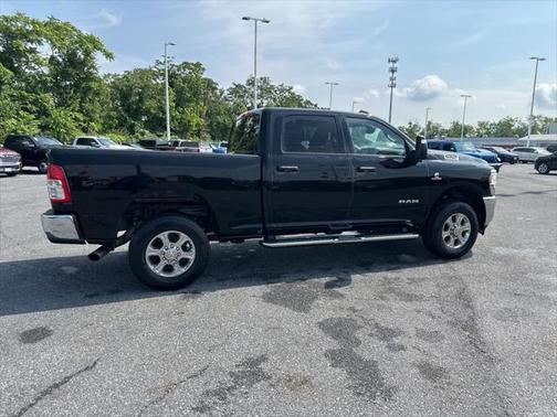 2023 RAM 2500 Big Horn Crew Cab 4x4 6'4' Box