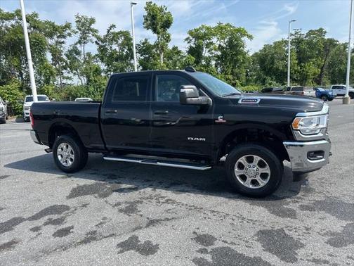 2023 RAM 2500 Big Horn Crew Cab 4x4 6'4' Box
