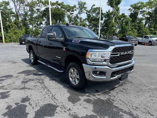 2023 RAM 2500 Big Horn Crew Cab 4x4 6'4' Box