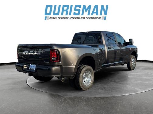 2026 RAM 3500 Big Horn Crew Cab 4x4 8' Box