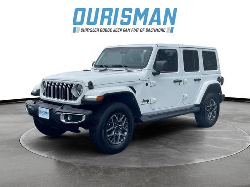 Bright White Clearcoat 2025 Jeep Wrangler 4-Door Sahara 4x4